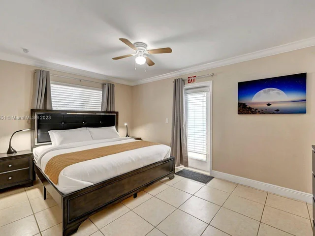 1228 Johnson St, Hollywood FL 33019