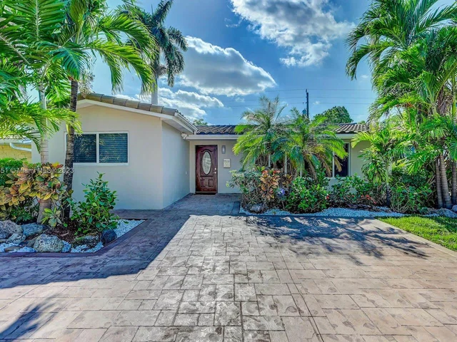 1228 Johnson St, Hollywood FL 33019