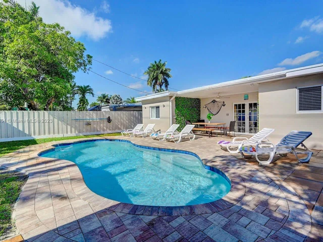 1228 Johnson St, Hollywood FL 33019