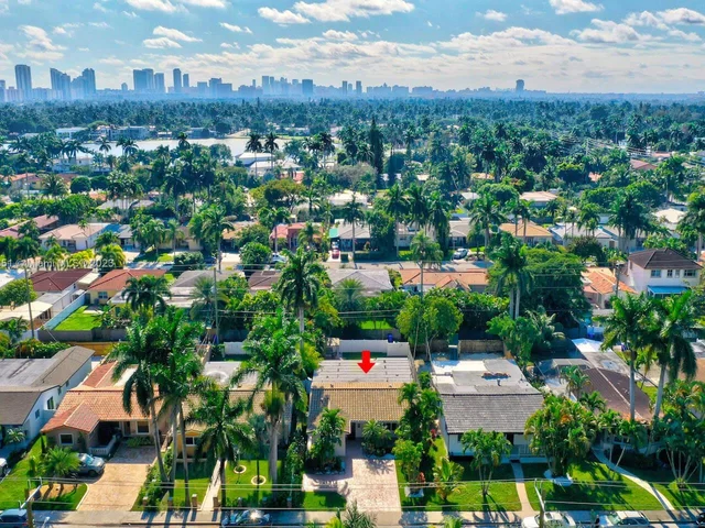 1228 Johnson St, Hollywood FL 33019