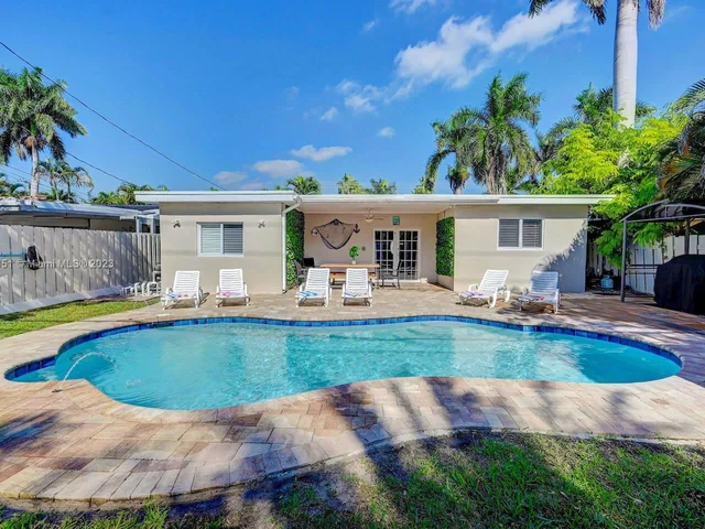 1228 Johnson St, Hollywood FL 33019