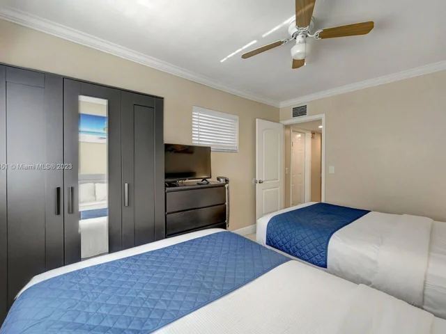 1228 Johnson St, Hollywood FL 33019