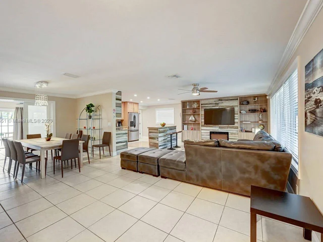 1228 Johnson St, Hollywood FL 33019