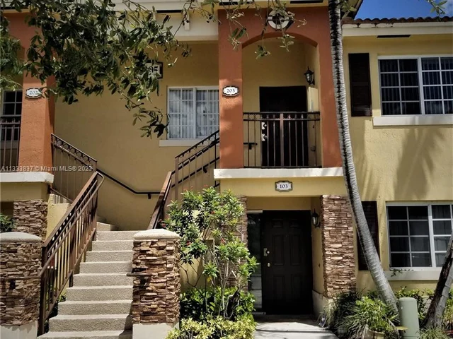 3395 NE 9th Dr # 203, Homestead FL 33033