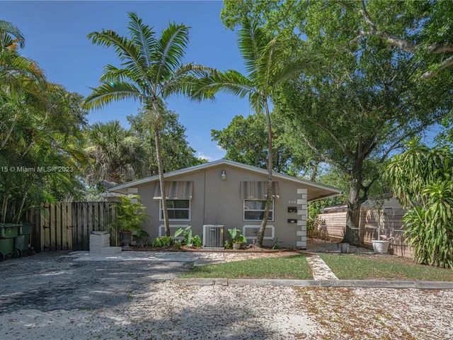 208 SW 11th St # 2, Fort Lauderdale FL 33315