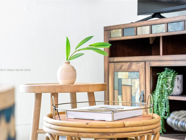 811 SW 4 St # 4, Fort Lauderdale FL 33312