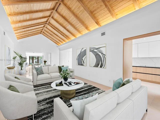 120 NE 49th St, Miami FL 33137