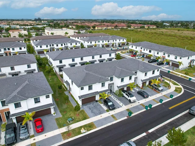 23274 SW 110th Ave # 23274, Homestead FL 33032