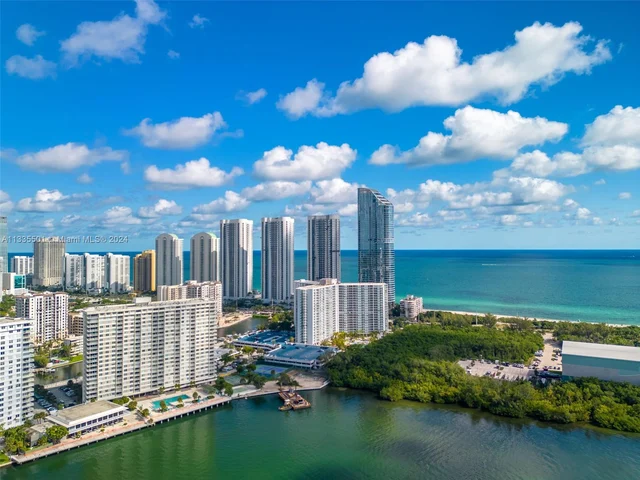 300 Bayview Dr # 210, Sunny Isles Beach FL 33160