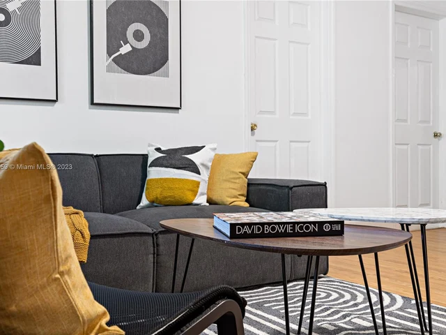 1304 NE 11th St # 1, Fort Lauderdale FL 33304