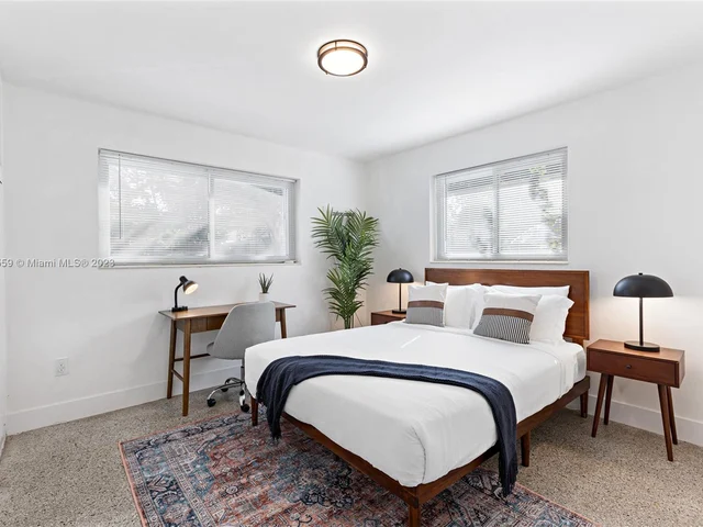 1304 NE 11th St # 1, Fort Lauderdale FL 33304