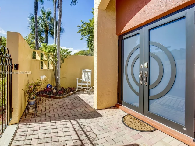 20903 Leeward Ct # 1, Aventura FL 33180