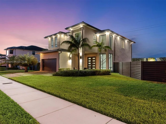 15875 SW 136th Ter, Miami FL 33196