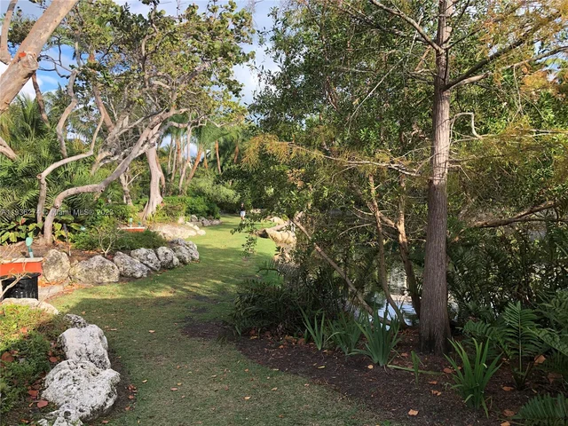 255 Sunrise Dr # 305, Key Biscayne FL 33149