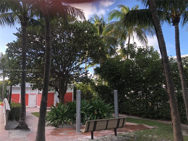 255 Sunrise Dr # 305, Key Biscayne FL 33149