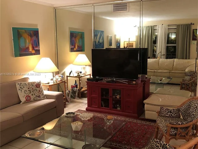 255 Sunrise Dr # 305, Key Biscayne FL 33149