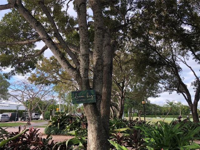 255 Sunrise Dr # 305, Key Biscayne FL 33149