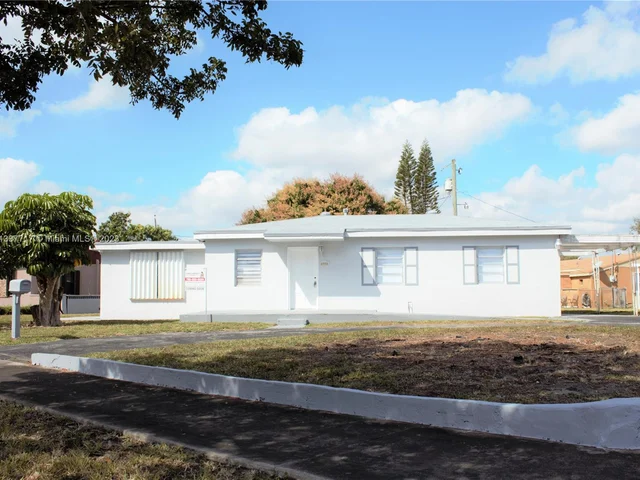 2771 NW 151st Ter, Miami Gardens FL 33054