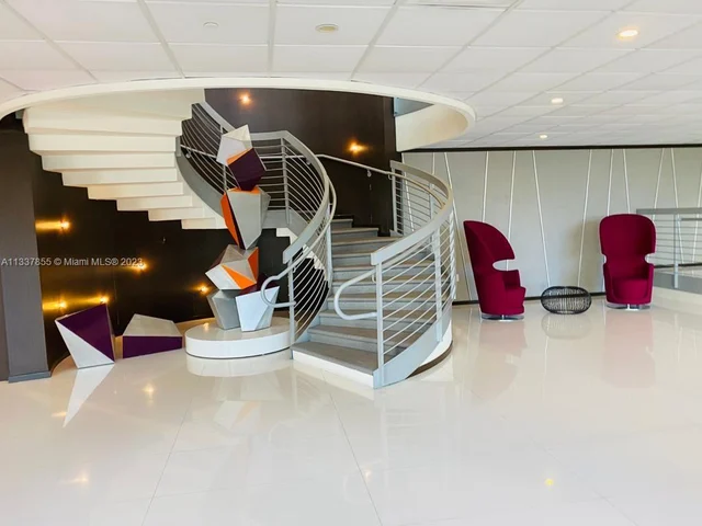 5701 Collins Ave # 1415, Miami Beach FL 33140