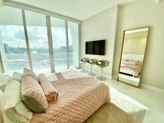 16901 Collins Ave # 1405, Sunny Isles Beach FL 33160