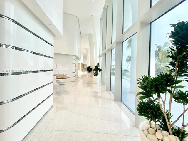 16901 Collins Ave # 1405, Sunny Isles Beach FL 33160