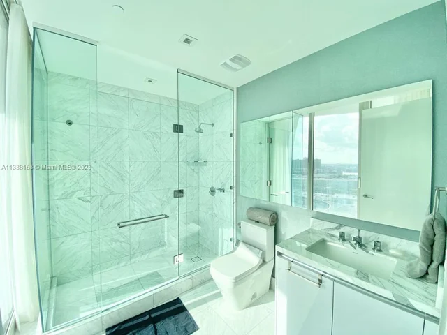 16901 Collins Ave # 1405, Sunny Isles Beach FL 33160