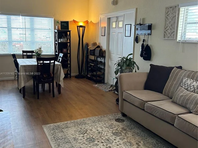 3200 Coral Springs Dr # 108, Coral Springs FL 33065