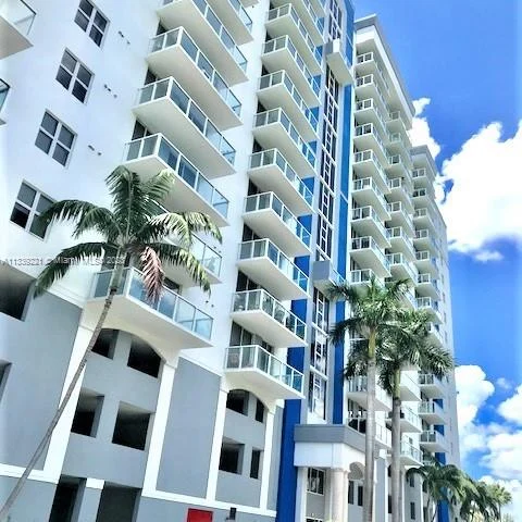 5077 NW 7th St # 709, Miami FL 33126