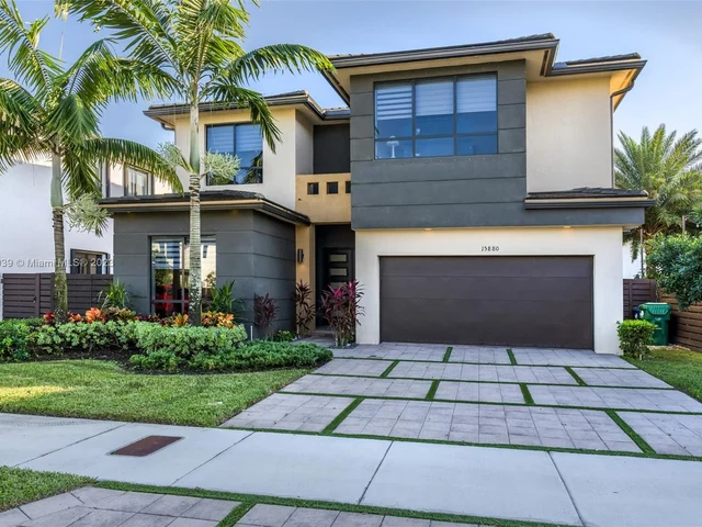 15880 SW 136th Ter, Miami FL 33196