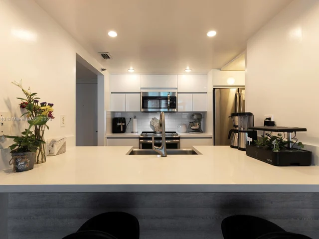 800 N Miami Ave # 710, Miami FL 33136