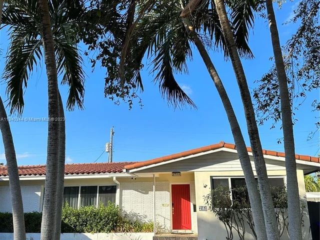 2161 NE 171st St, North Miami Beach FL 33162
