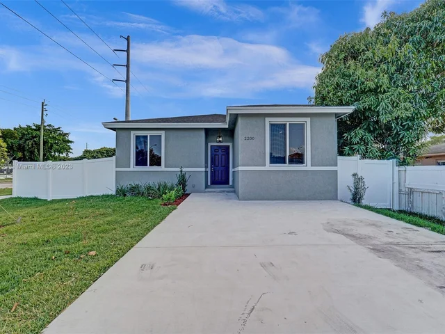 2200 Atlanta St, Hollywood FL 33020
