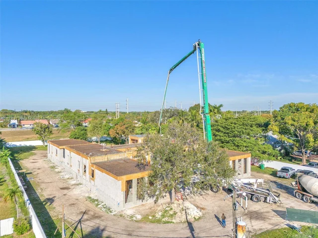 9900 SW 125th Ave, Miami FL 33186