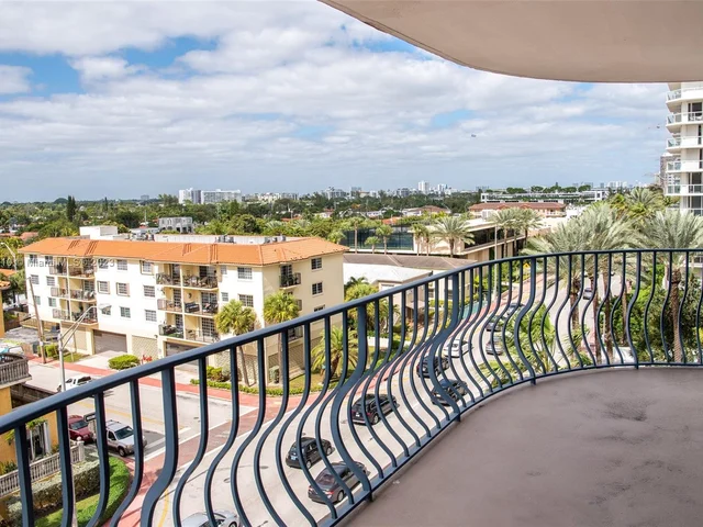 8877 Collins Ave # 604, Surfside FL 33154