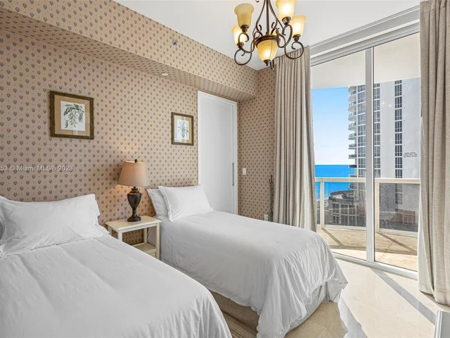 15901 Collins Ave # 902, Sunny Isles Beach FL 33160