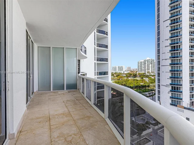 15901 Collins Ave # 902, Sunny Isles Beach FL 33160