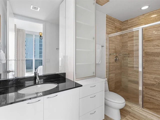 15901 Collins Ave # 902, Sunny Isles Beach FL 33160