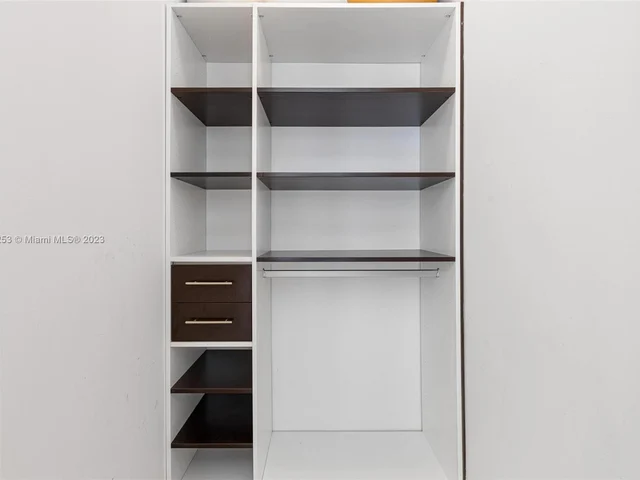 15901 Collins Ave # 902, Sunny Isles Beach FL 33160