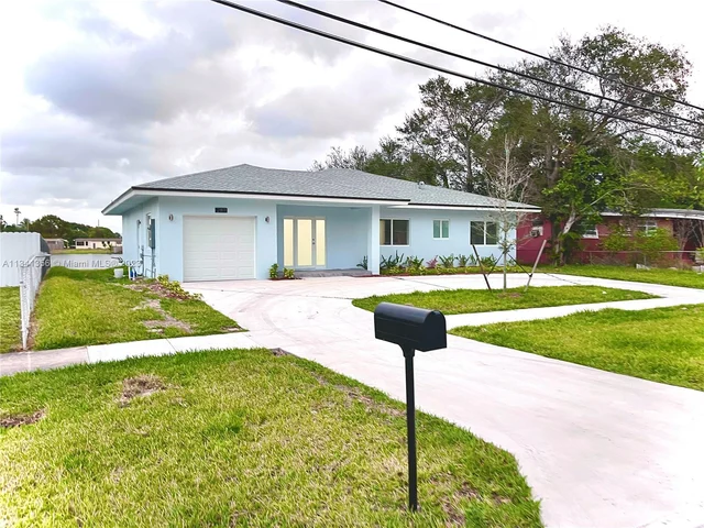 2811 NW 175th St, Miami Gardens FL 33056