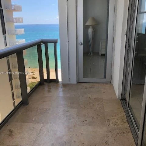 6039 Collins Ave # 1605, Miami Beach FL 33140