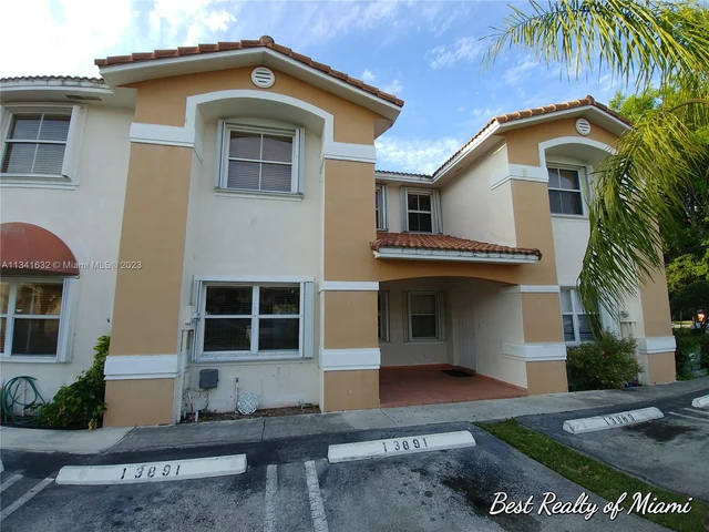 13891 SW 62 TE # 13891, Miami FL 33183