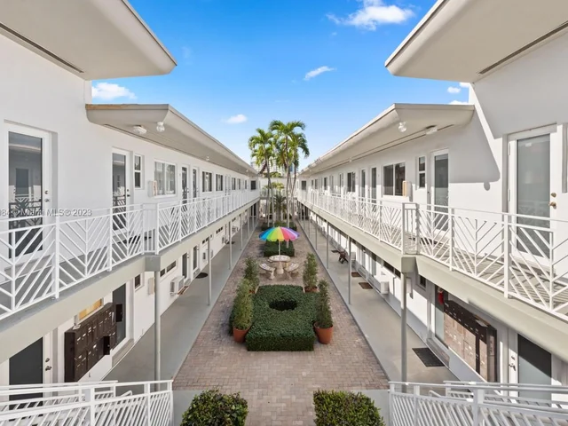 7440 Byron Ave # 9B, Miami Beach FL 33141