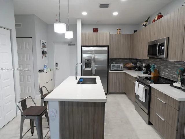 4740 NW 84th Ct # 47, Doral FL 33166