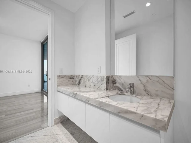 17901 Collins Ave # 3605, Sunny Isles Beach FL 33160