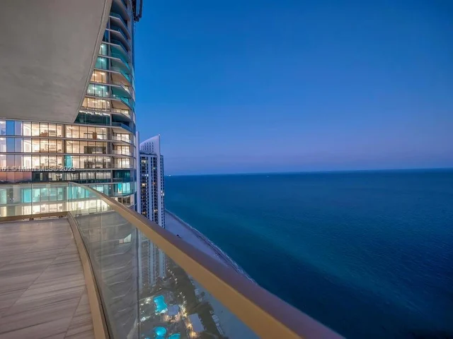 17901 Collins Ave # 3605, Sunny Isles Beach FL 33160