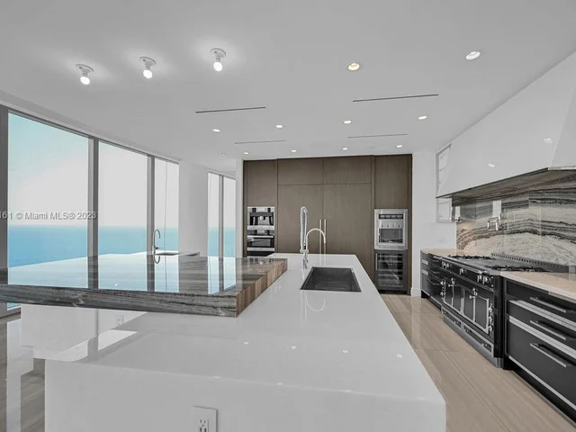 17901 Collins Ave # 3605, Sunny Isles Beach FL 33160
