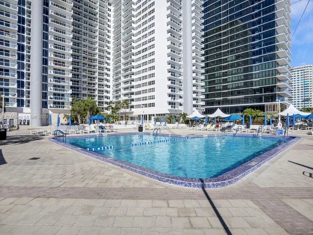 2030 S Ocean Dr # 2112, Hallandale Beach FL 33009