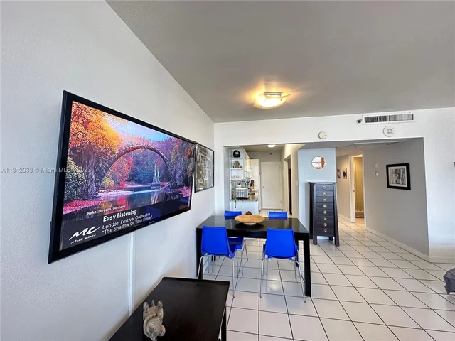 100 Lincoln Rd # 1012, Miami Beach FL 33139