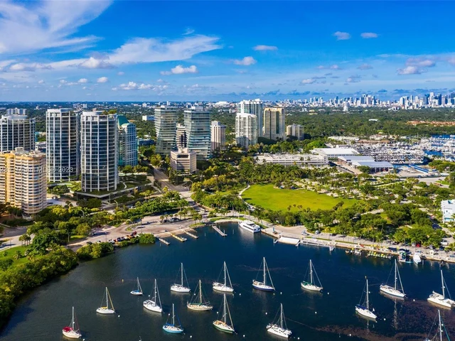 2821 S Bayshore Dr, Miami FL 33133