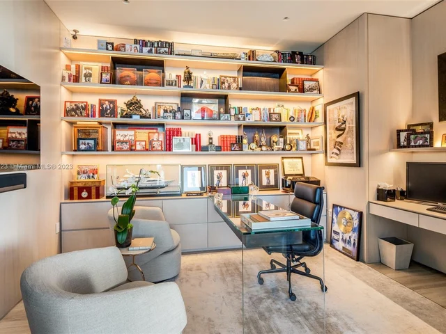 2821 S Bayshore Dr, Miami FL 33133